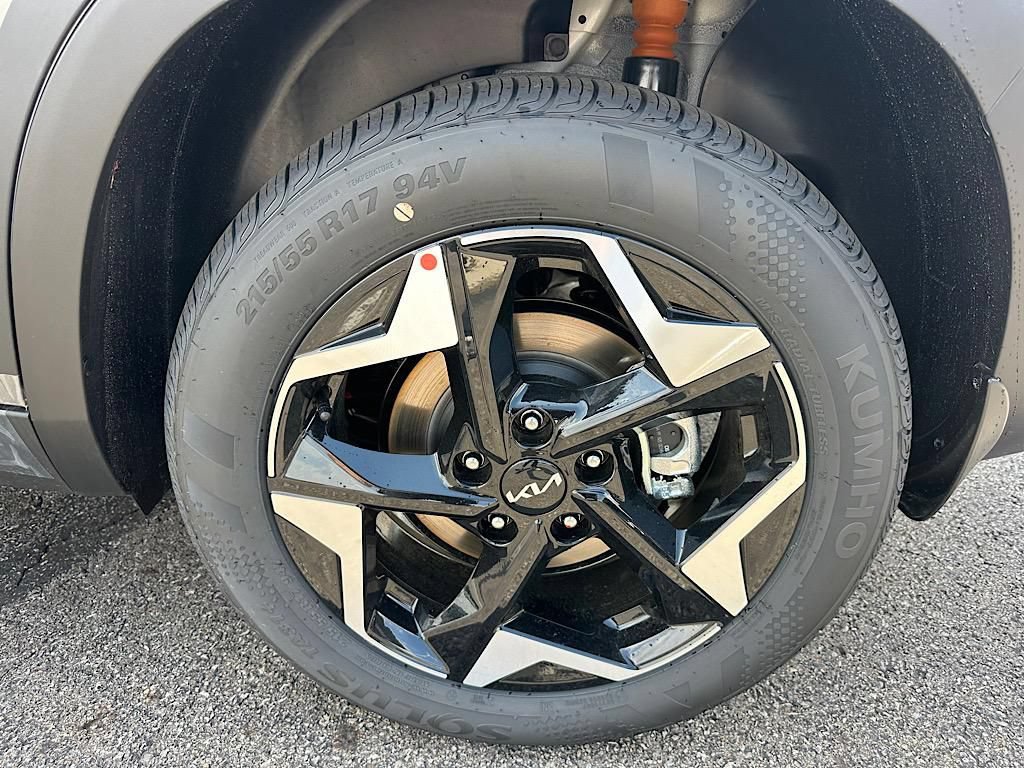 New 2025 Kia Seltos S AWD/4WD image 26