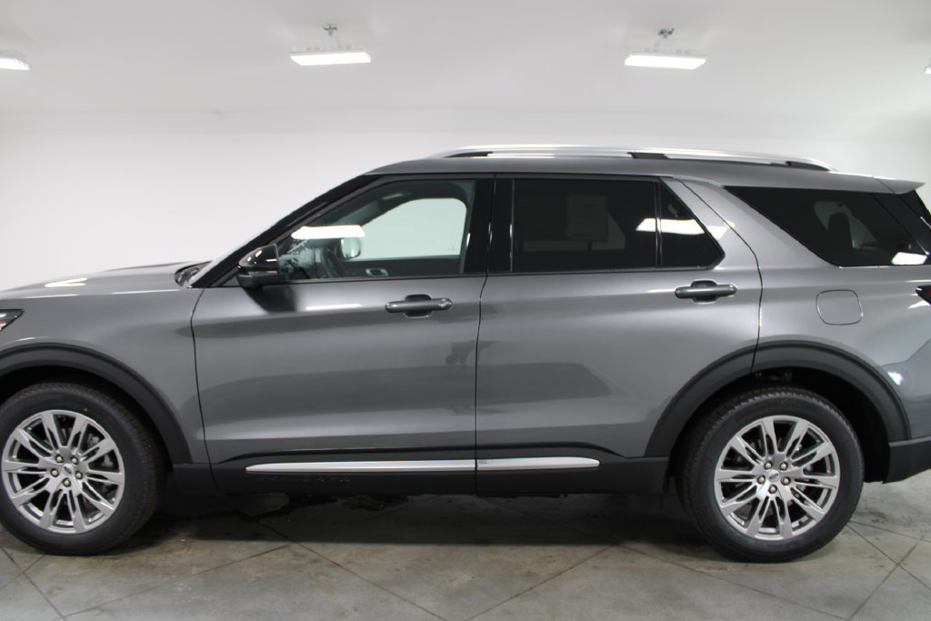 New 2026 Ford Explorer Platinum RWD image 5