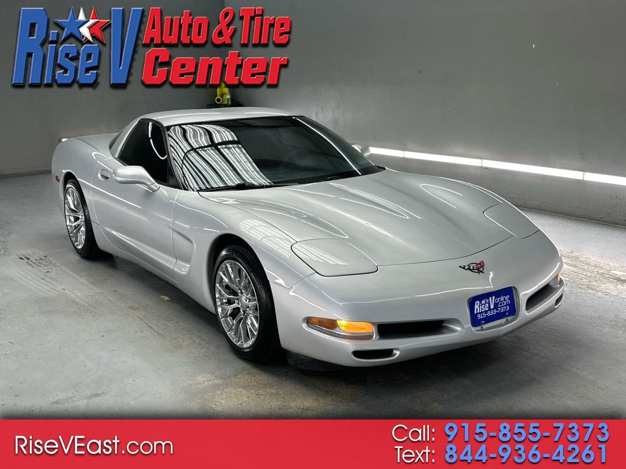 Used 2002 Chevrolet Corvette Coupe RWD image 1