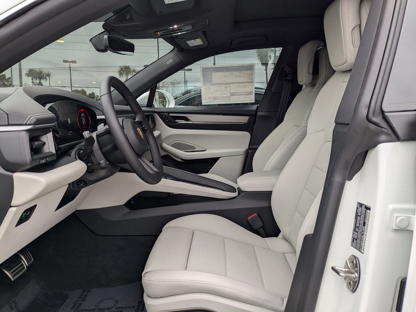 New 2025 Porsche Macan 4S Electric image 5