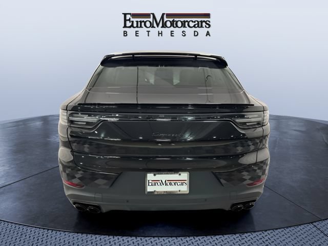 Used 2023 Porsche Cayenne S AWD/4WD image 4