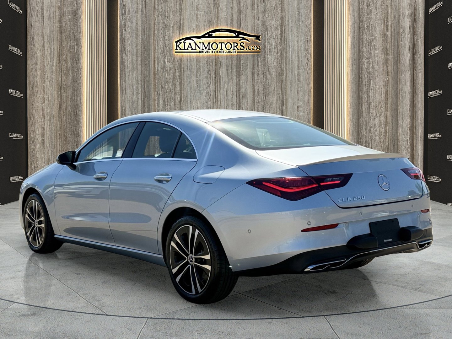Used 2025 Mercedes-Benz CLA 250 image 5