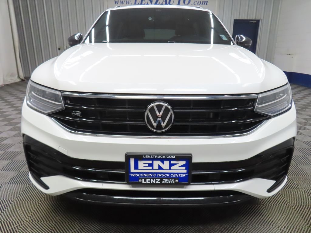 Used 2023 Volkswagen Tiguan SE R-Line image 44
