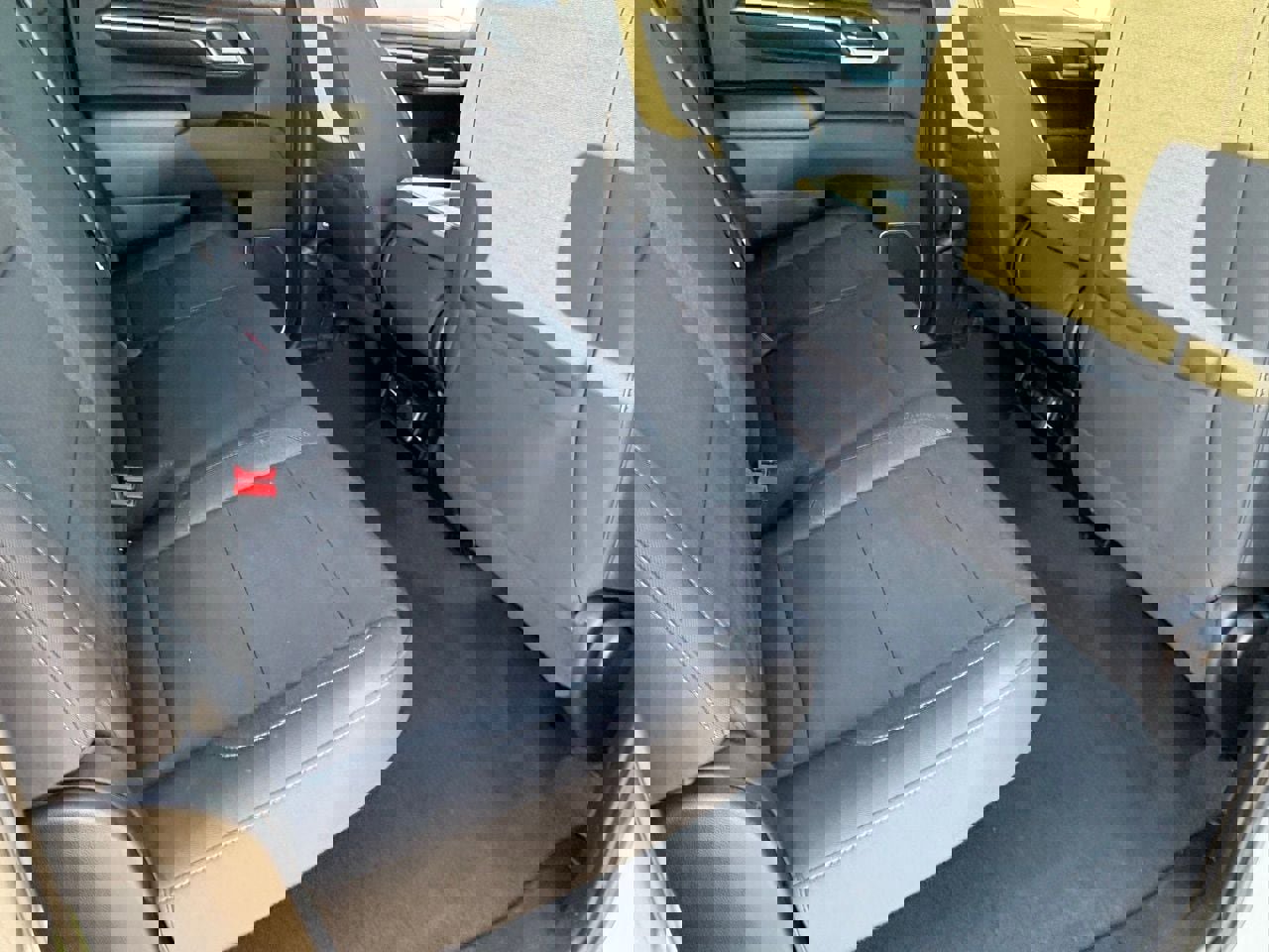 Used 2025 Chevrolet Silverado 1500 LT image 32