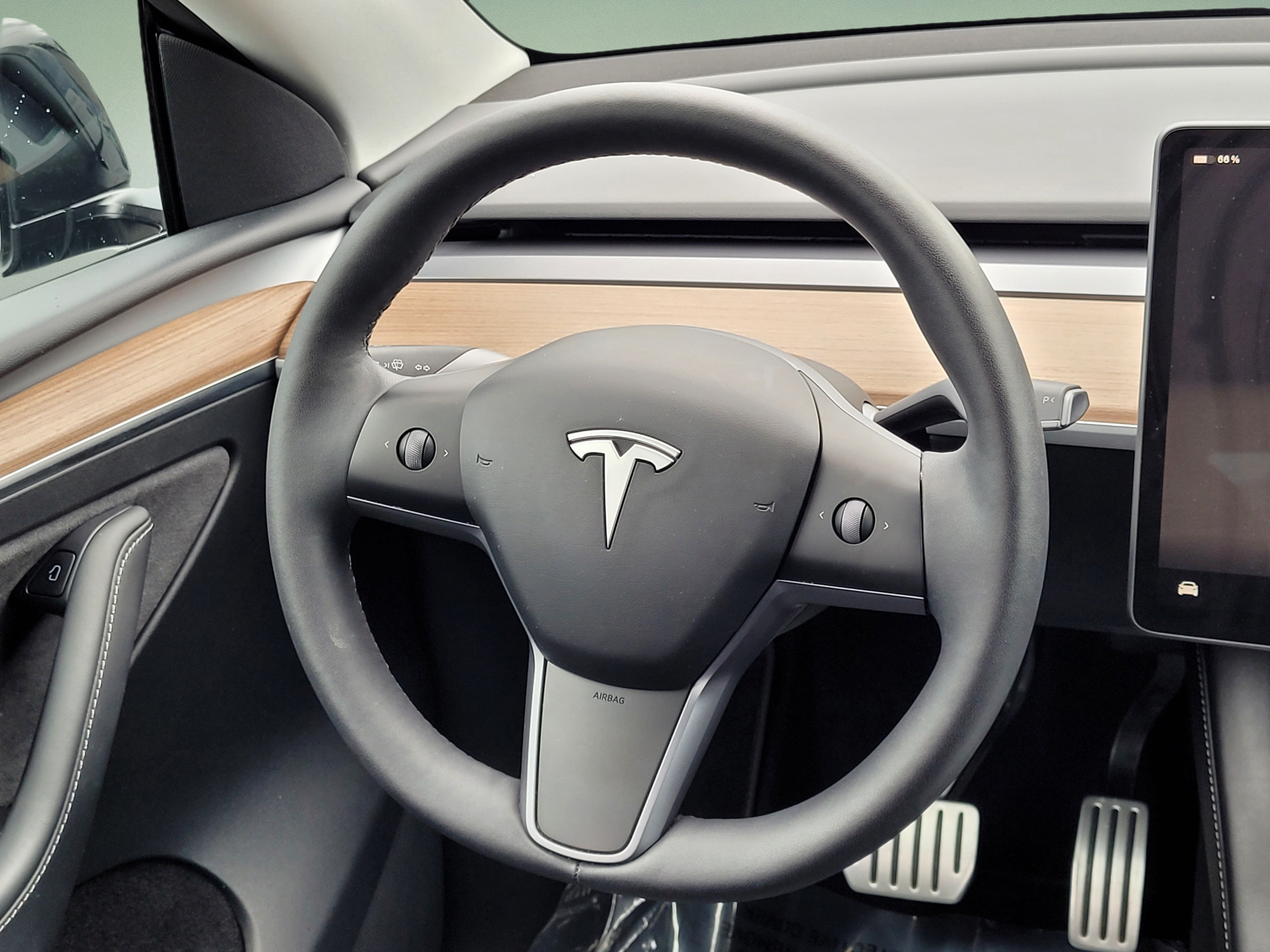 Used 2023 Tesla Model Y Performance AWD/4WD image 11