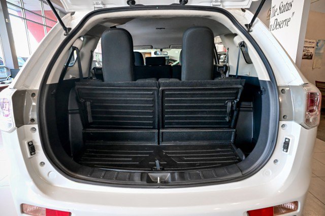 Used 2014 Mitsubishi Outlander SE AWD/4WD image 22