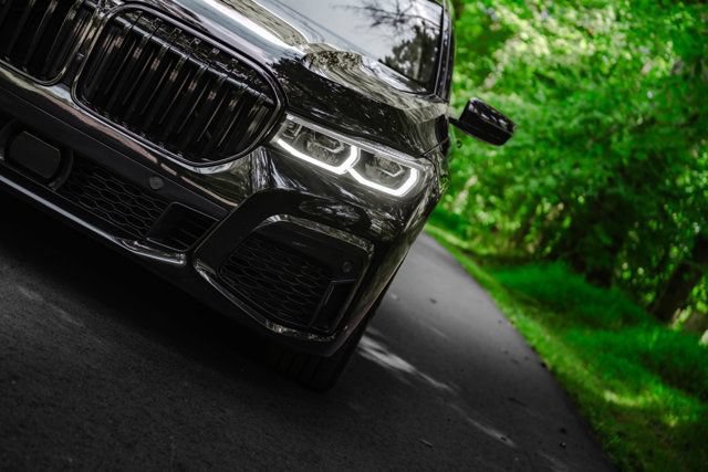 Used 2022 BMW 750i xDrive w/ Autobahn Package AWD/4WD image 8