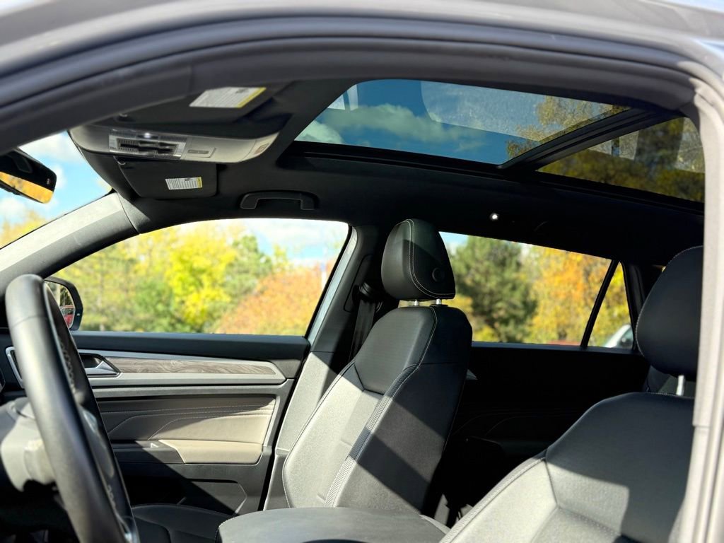 Used 2022 Volkswagen Atlas Cross Sport SE image 14