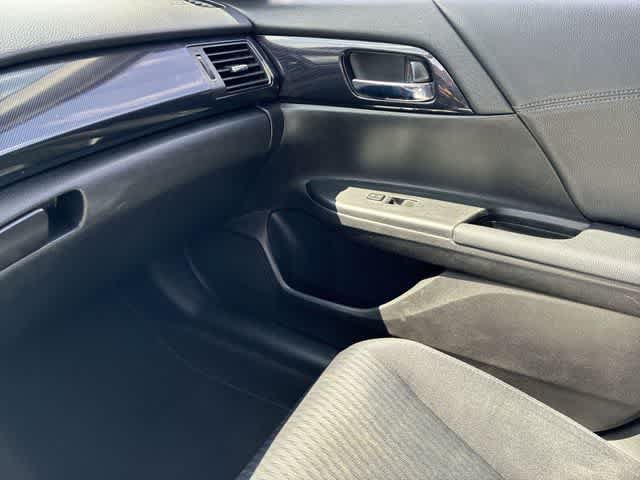 Used 2014 Honda Accord Sport image 31