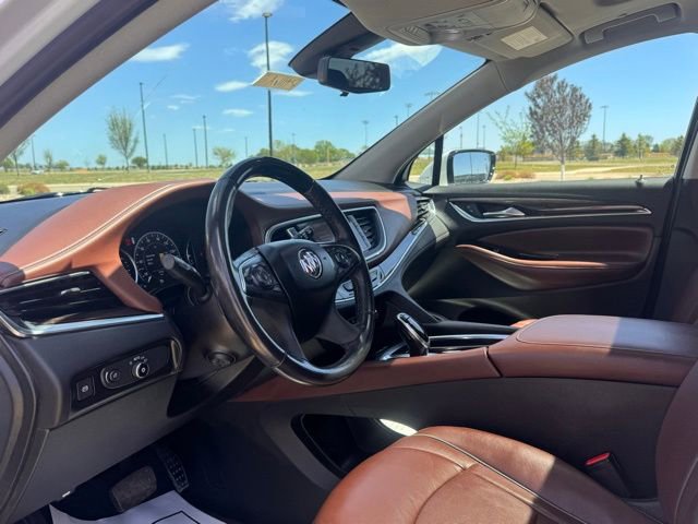 Used 2021 Buick Enclave Avenir w/ Avenir Technology Package AWD/4WD image 7