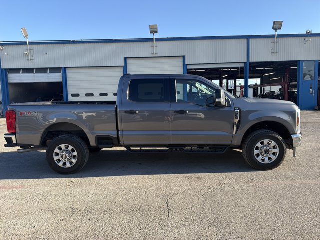 Used 2024 Ford F250 XLT w/ FX4 Off-Road Package AWD/4WD image 6