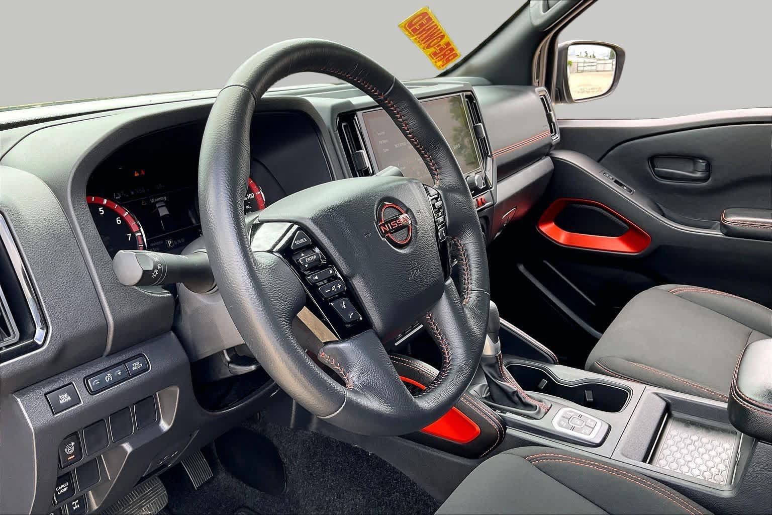 Used 2026 Nissan Frontier PRO-4X AWD/4WD image 16