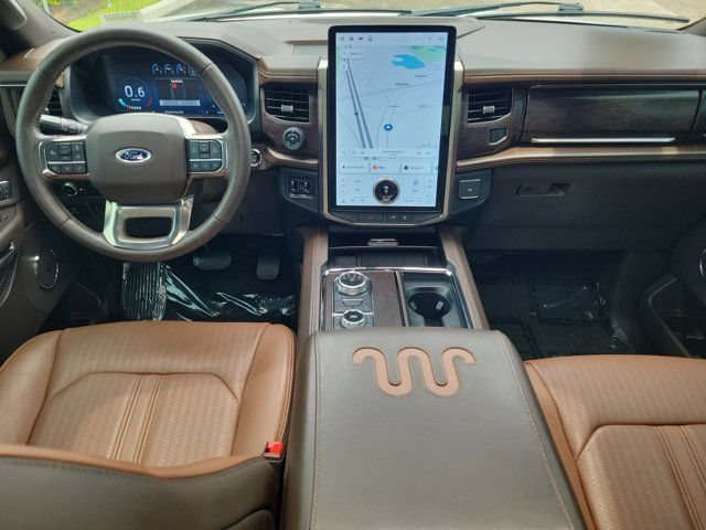 Used 2022 Ford Expedition King Ranch AWD/4WD image 2