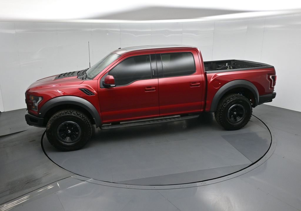 Certified 2017 Ford F150 Raptor w/ Equipment Group 802A Luxury image 47