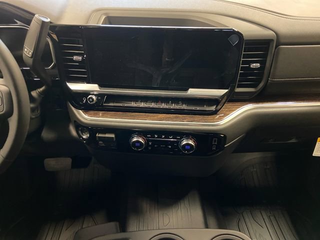 New 2026 GMC Sierra 2500 SLE image 12