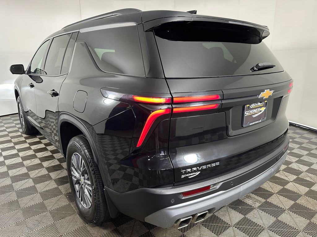 Used 2024 Chevrolet Traverse LT w/ LPO, Floor Liner Package image 3