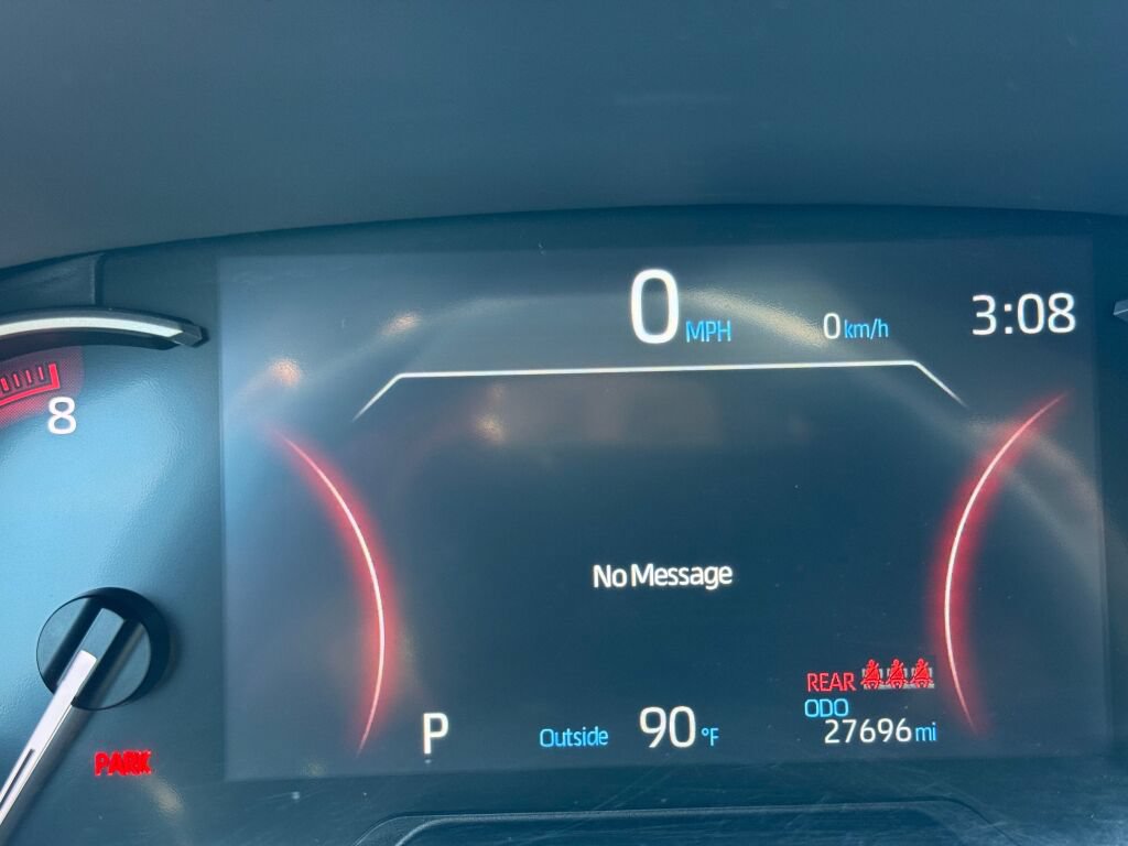 Used 2023 Toyota RAV4 LE AWD/4WD image 13