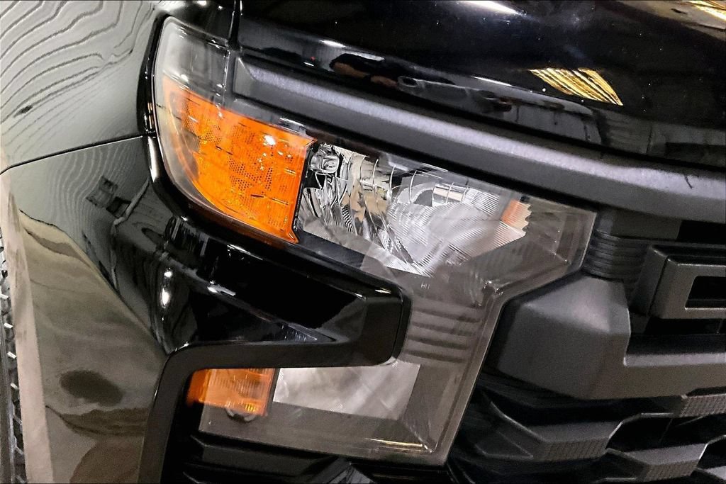 Used 2022 Chevrolet Silverado 1500 Custom w/ Rally Edition AWD/4WD image 4
