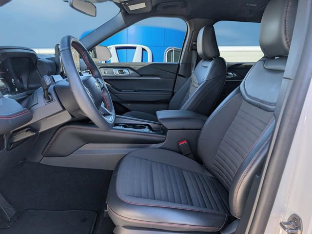 Used 2025 Ford Explorer ST-Line w/ Premium Package image 18