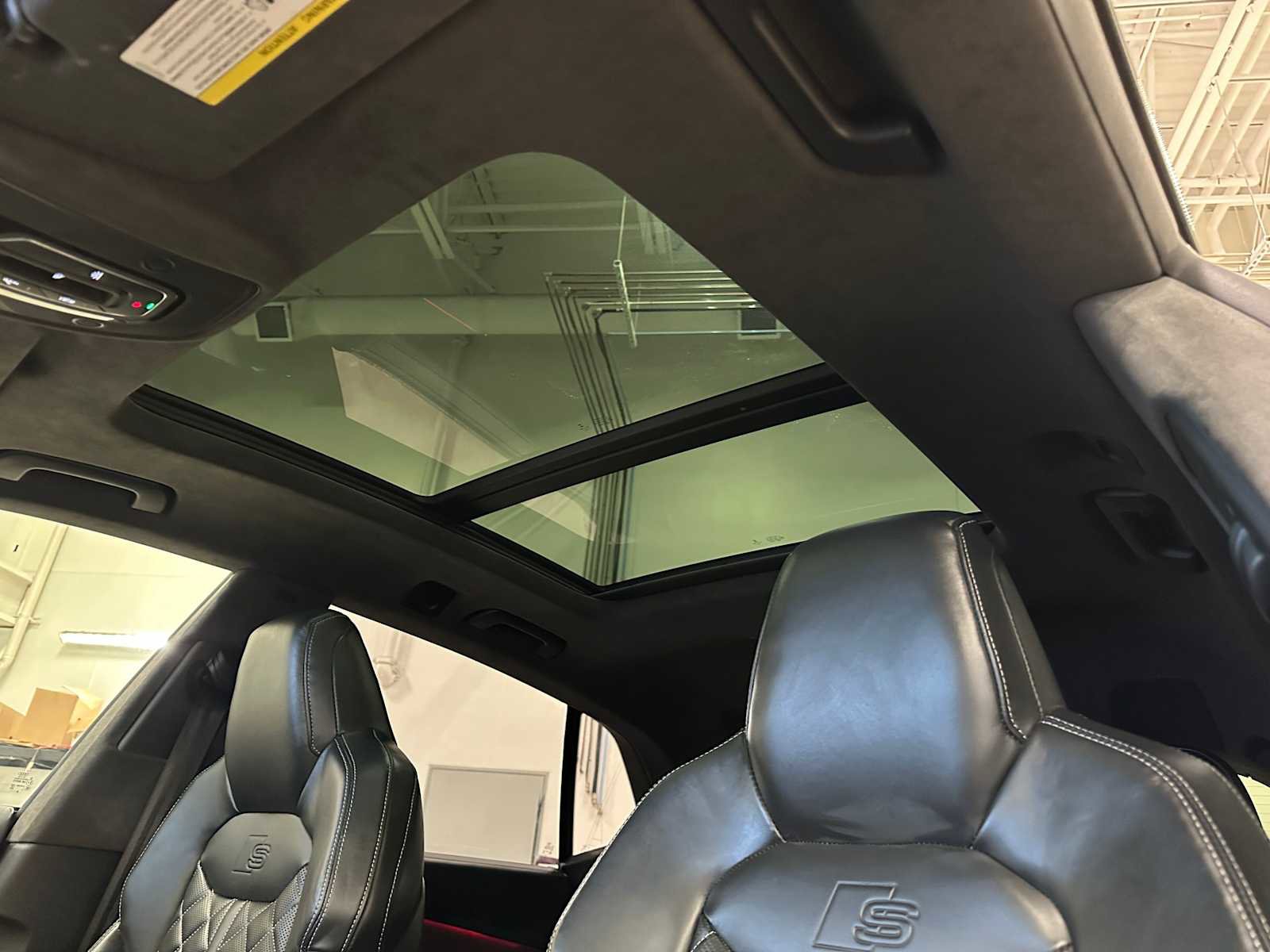 Used 2021 Audi SQ8 Prestige w/ Prestige Package image 23