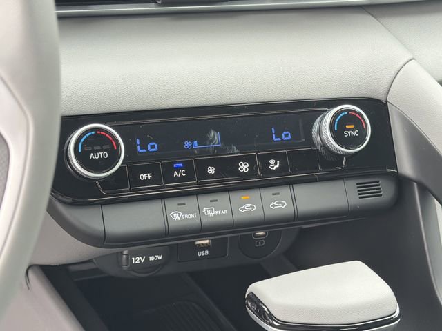 New 2026 Hyundai Elantra Sport image 18