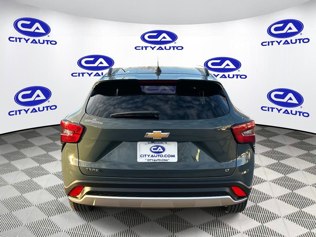 Used 2025 Chevrolet Trax LT image 5