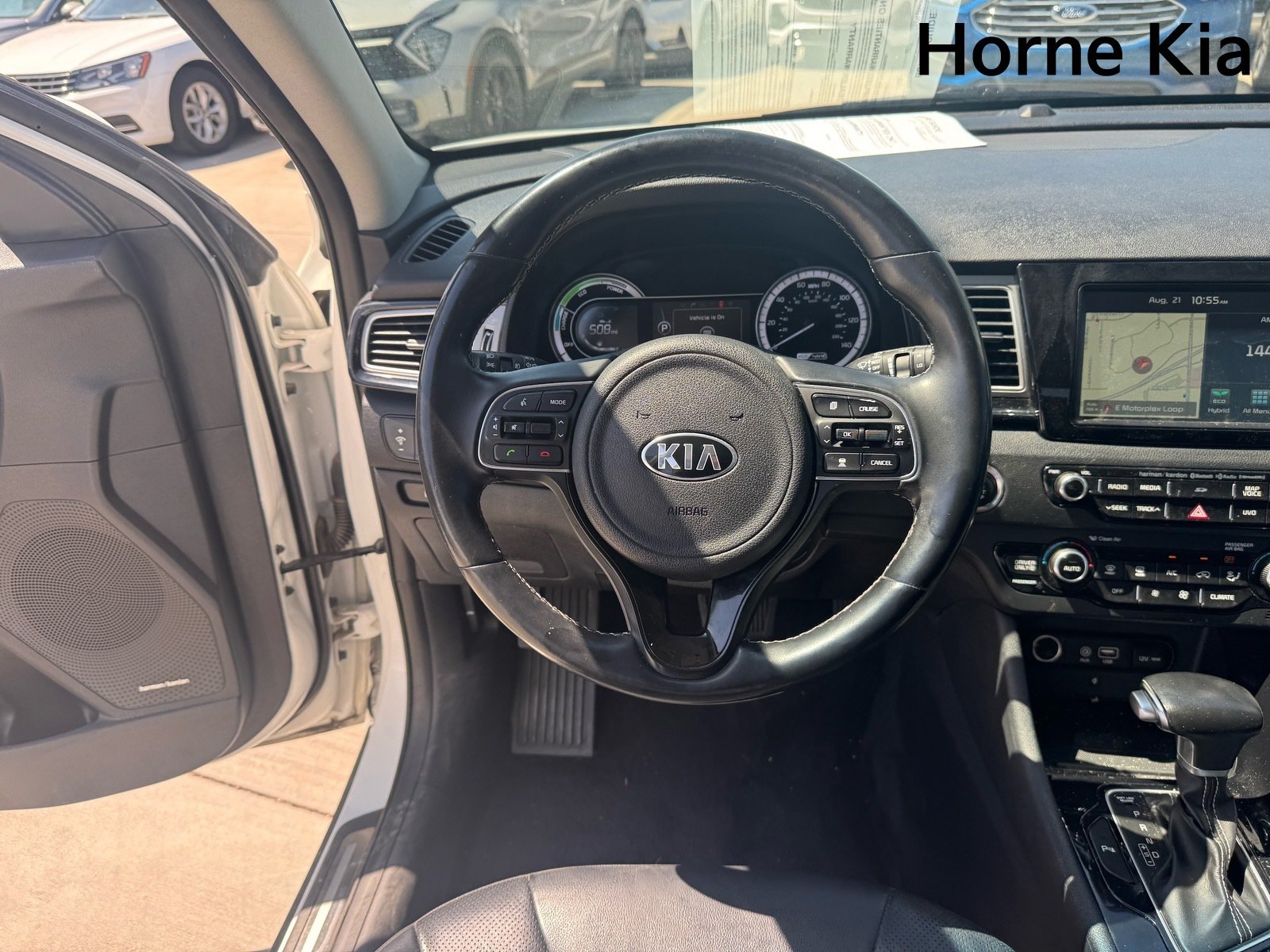 Used 2018 Kia Niro Touring FWD image 16