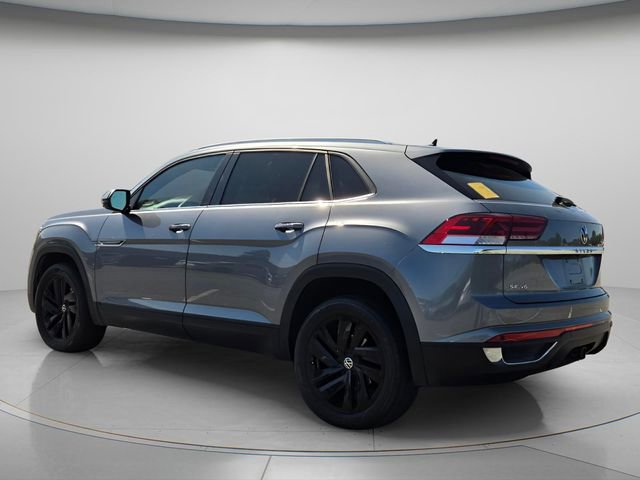Used 2023 Volkswagen Atlas Cross Sport SE w/ Black Wheel Package image 4