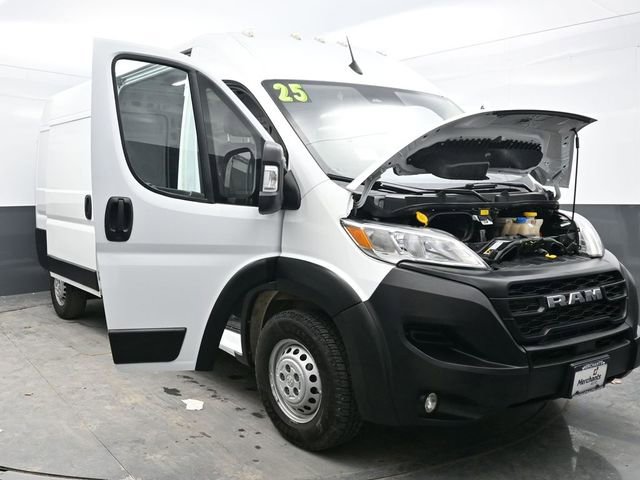 Used 2025 RAM ProMaster 2500 w/ Convenience Group image 37
