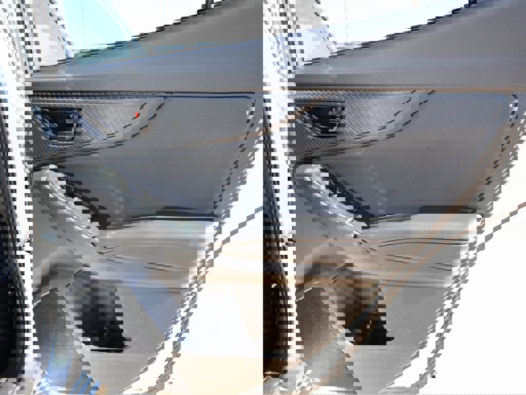 Used 2023 Subaru Crosstrek 2.0i Premium image 12