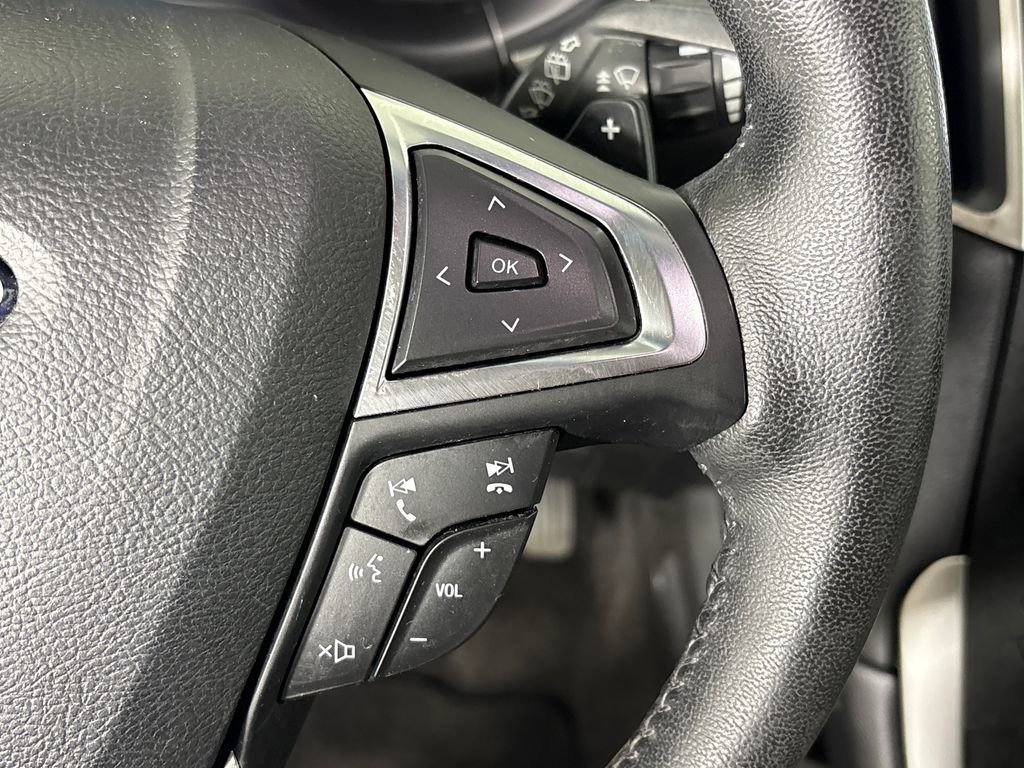 Certified 2017 Ford Edge SEL w/ Equipment Group 201A image 21