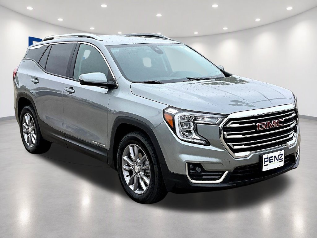 Used 2023 GMC Terrain SLT AWD/4WD image 4