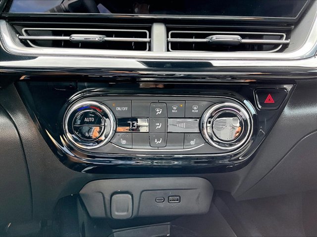 Used 2024 Chevrolet Trax ACTIV w/ Sunroof Package image 24