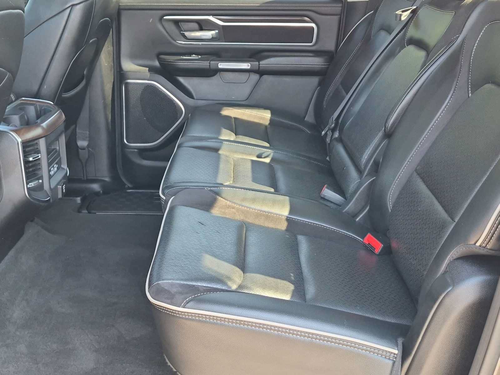Used 2022 RAM 1500 Laramie AWD/4WD image 21