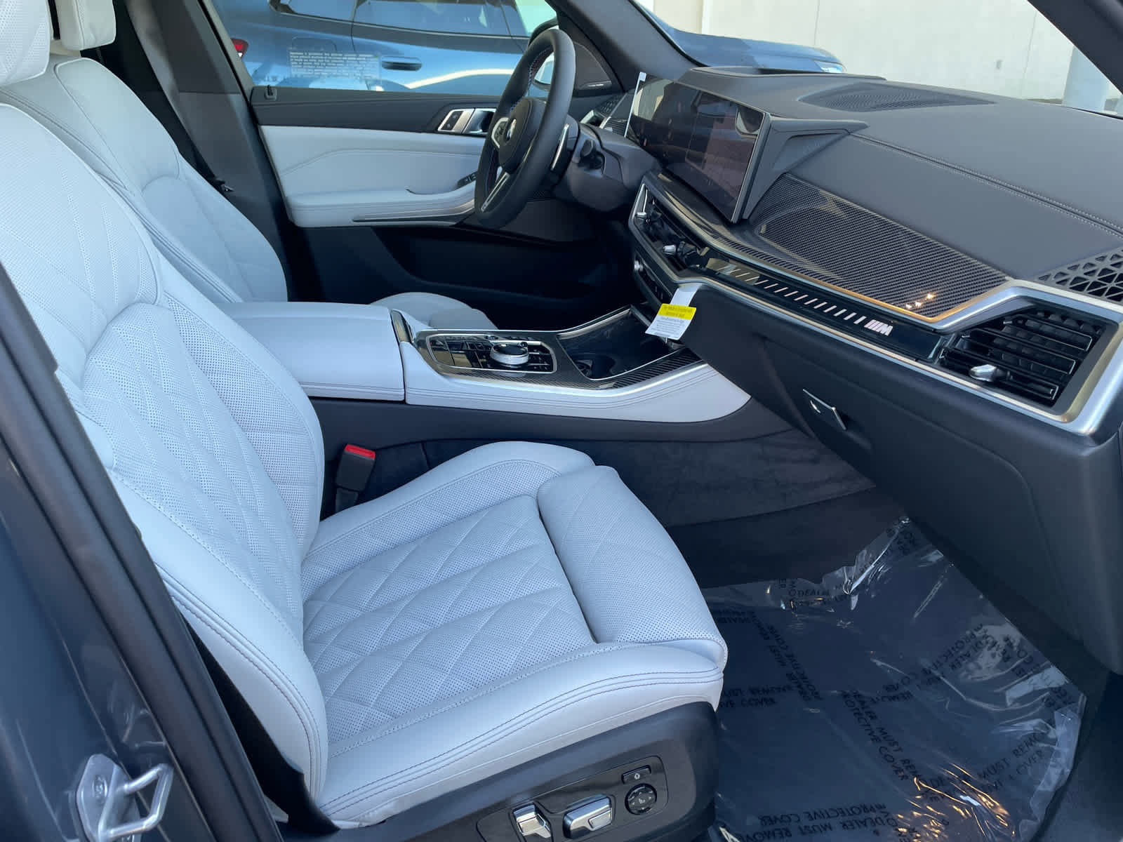 New 2026 BMW X5 M60i w/ Executive Package image 10