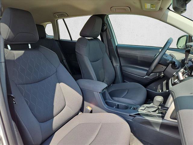 Used 2024 Toyota Corolla Cross LE FWD image 21