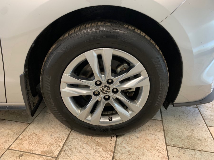 Used 2023 Toyota Sienna Limited w/ Protection Package (TMS) AWD/4WD image 10