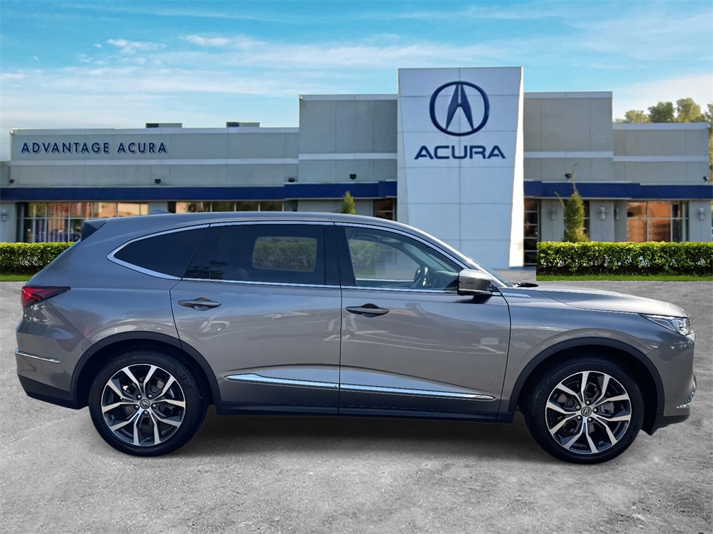 Certified 2023 Acura MDX SH-AWD w/ Technology Package image 4