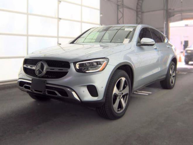 Used 2023 Mercedes-Benz GLC 300 4MATIC Coupe image 4