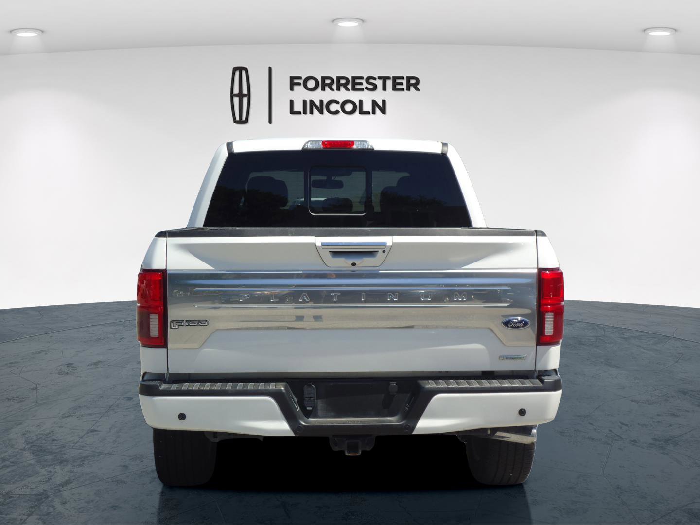 Used 2020 Ford F150 Platinum w/ Equipment Group 701A Luxury AWD/4WD image 4