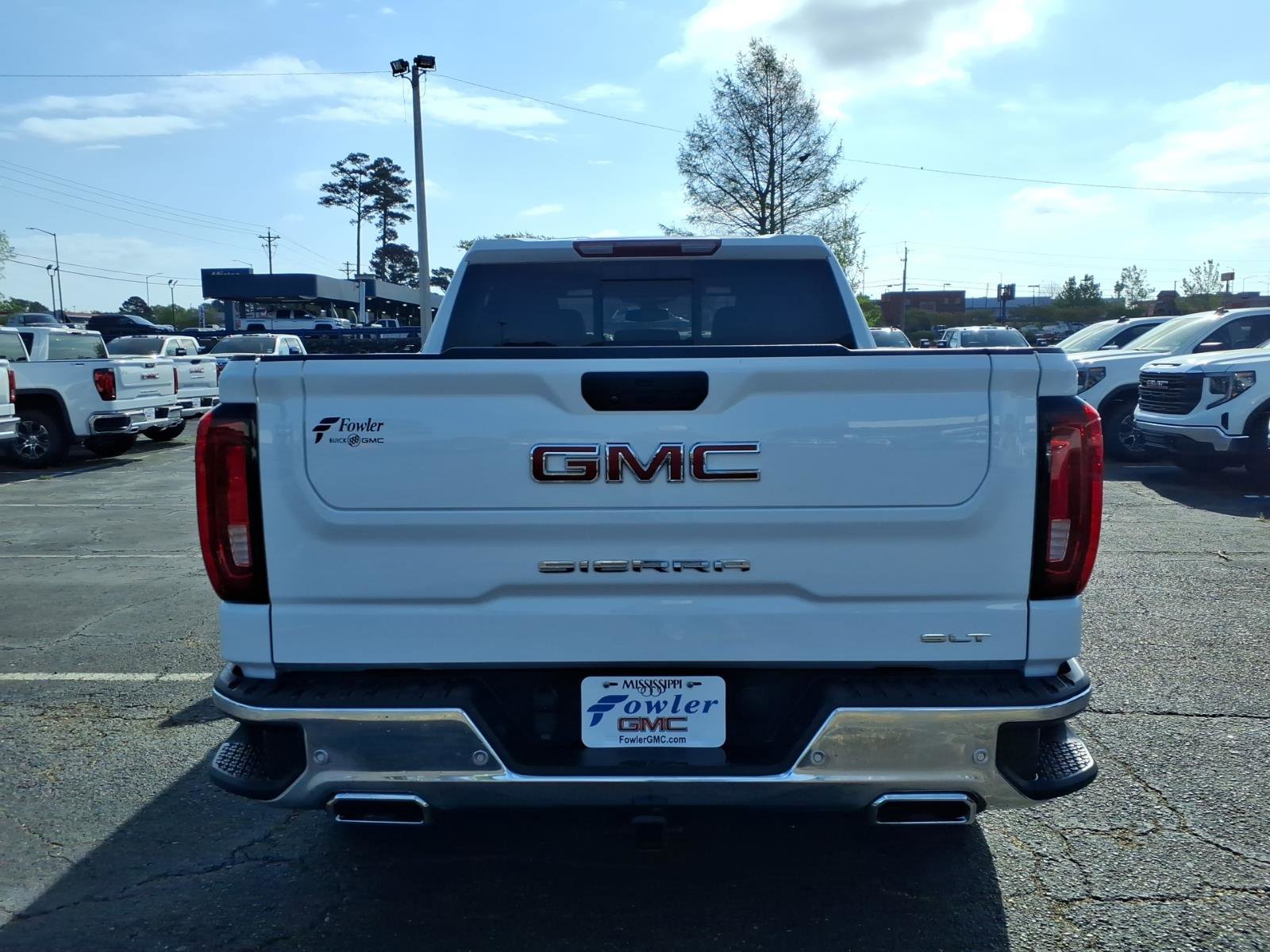 Used 2021 GMC Sierra 1500 SLT w/ SLT Premium Plus Package image 4
