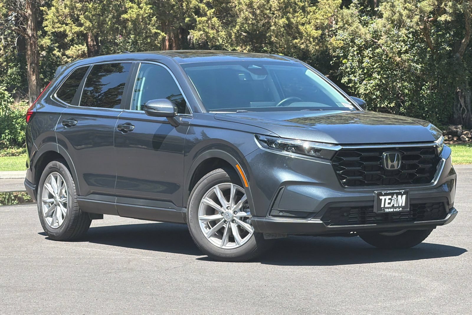 Used 2025 Honda CR-V EX-L image 2