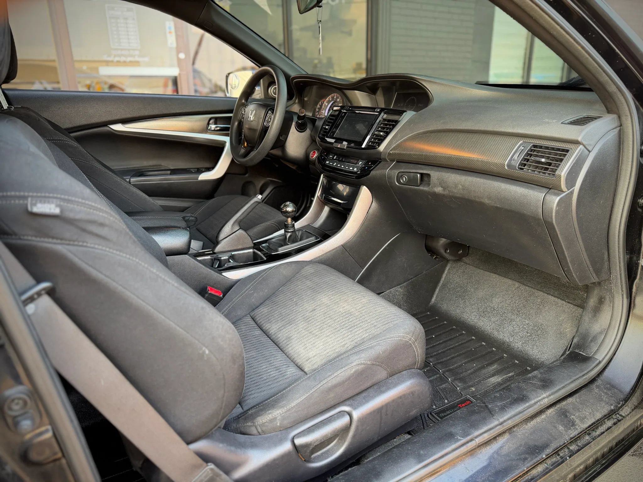 Used 2016 Honda Accord EX image 13