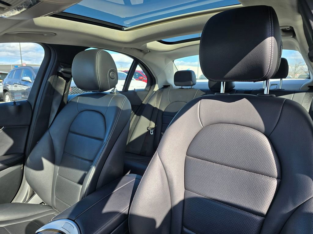 Used 2018 Mercedes-Benz C 300 Sedan image 23