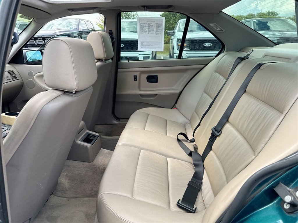 Used 1993 BMW 325i Sedan image 22