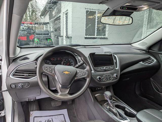 Used 2023 Chevrolet Malibu LT image 13