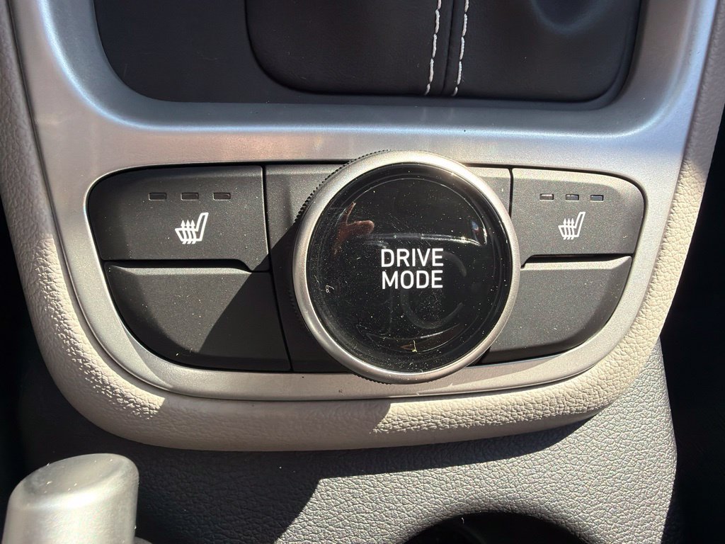 New 2026 Hyundai Venue SEL FWD image 29