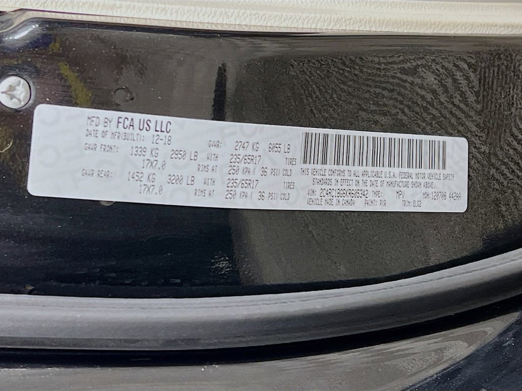 Used 2019 Chrysler Pacifica Touring-L w/ Advanced Safetytec Group FWD image 33