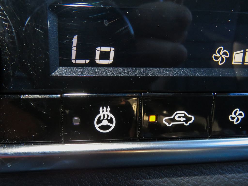 Certified 2023 Nissan Rogue SV w/ SV Premium B Package image 15