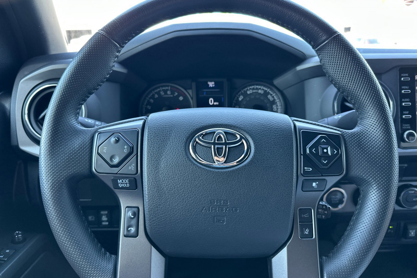 Certified 2023 Toyota Tacoma TRD Off-Road w/ Technology Package AWD/4WD image 22